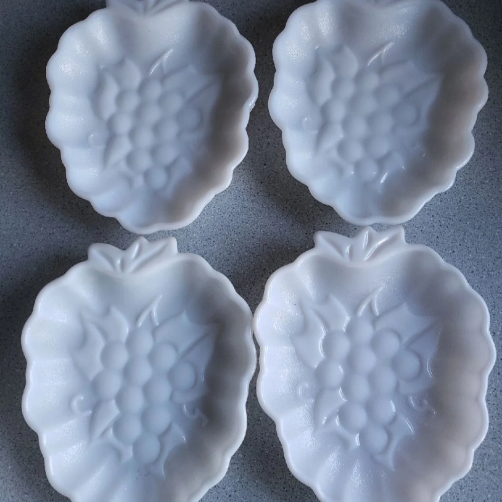 Vtg. Milkglass  grapevine  plates